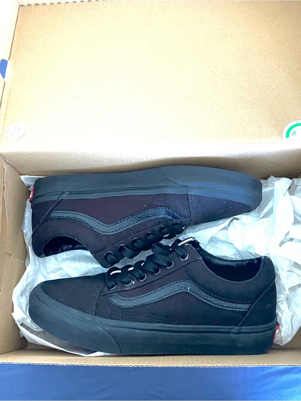 👍🏽BOYS VANS Black Sneakers SZ 4.5